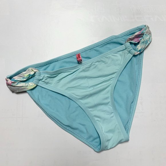 3/$20 Mint Blue Ardene Bikini Bottoms Size Medium Floral - Picture 1 of 3